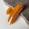 Midi Heirloom Claw Cognac