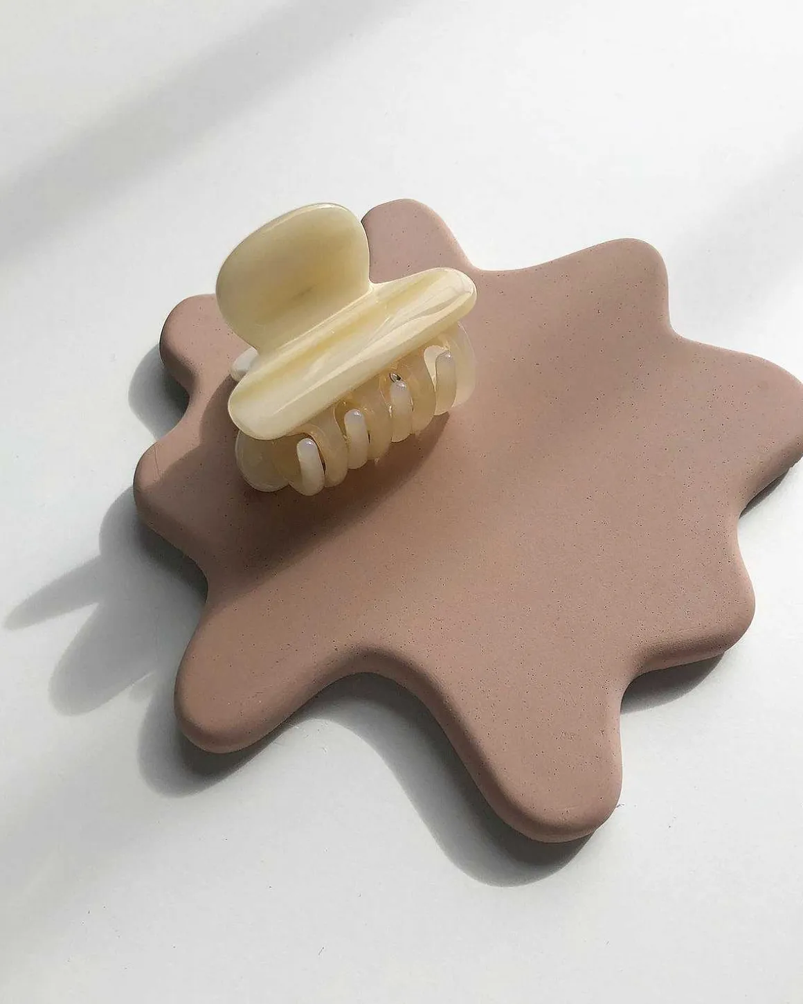 Mini Heirloom Clip Alabaster